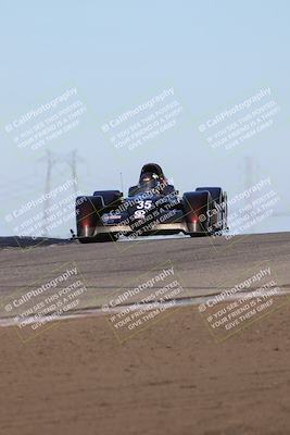 media/Oct-26-2025-CalClub SCCA (Sun) [[8ce1e69566]]/Group 3/Grapevine/